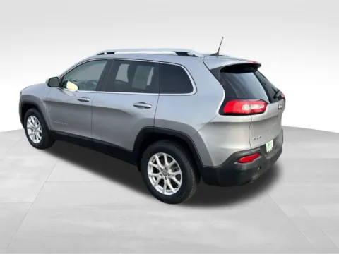 More photos of 2018 Jeep Cherokee Latitude at Bridge Auto Group, NJ