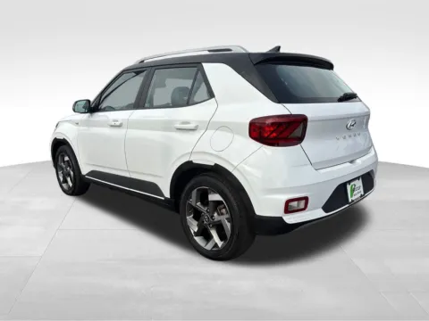 More photos of 2022 Hyundai Venue Limited at Bridge Auto Group, NJ