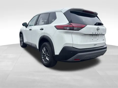 More photos of 2023 Nissan Rogue S at Bridge Auto Group, NJ