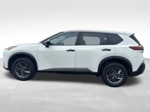 More photos of 2023 Nissan Rogue S at Bridge Auto Group, NJ