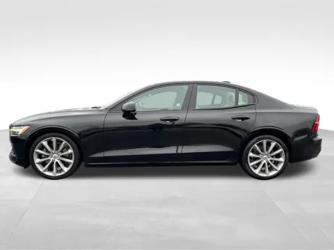 More photos of 2020 Volvo S60 T5 Momentum at Bridge Auto Group, NJ