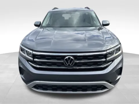 Photos of 2022 Volkswagen Atlas 2.0T SE for sale in Berlin, NJ at Bridge Auto Group