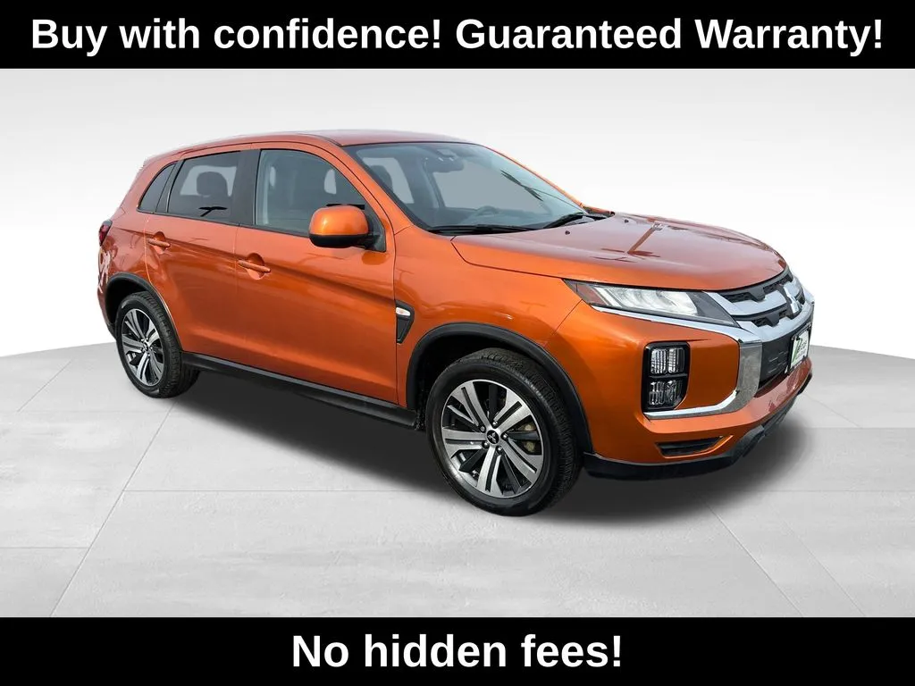 2022 Mitsubishi Outlander Sport ES's photo