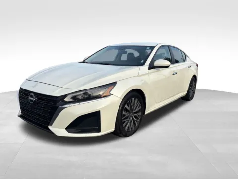 More photos of 2023 Nissan Altima 2.5 SV at Bridge Auto Group, NJ