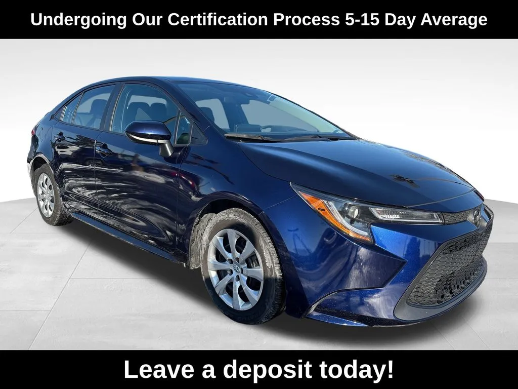 2022 Toyota Corolla LE's photo