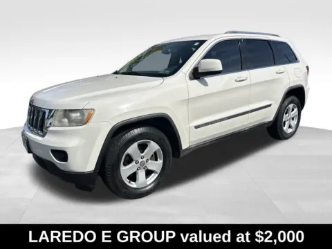 More photos of 2012 Jeep Grand Cherokee Laredo at Bridge Auto Group, NJ