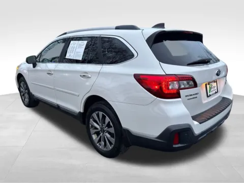 More photos of 2018 Subaru Outback 3.6R at Bridge Auto Group, NJ