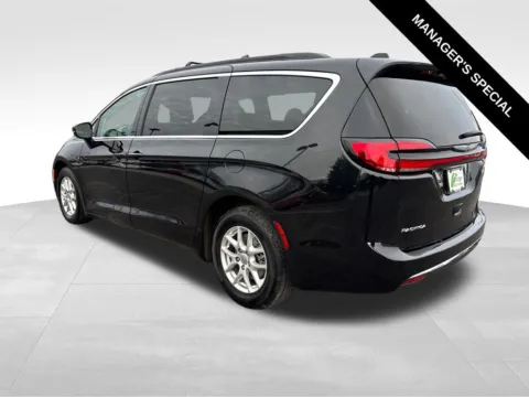 More photos of 2022 Chrysler Pacifica Touring L at Bridge Auto Group, NJ