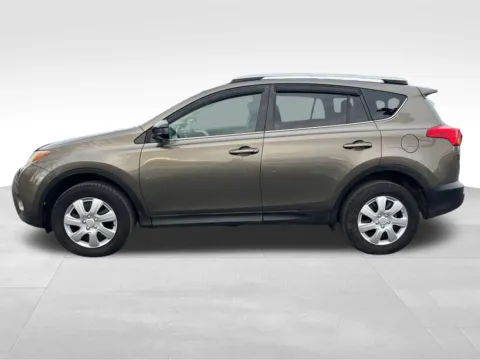 More photos of 2015 Toyota RAV4 LE at Bridge Auto Group, NJ