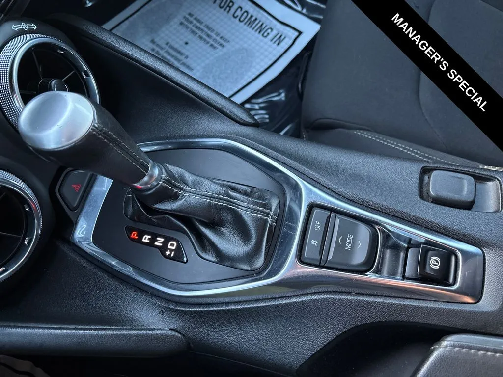 2021 Chevrolet Camaro 1LS - Photo 23