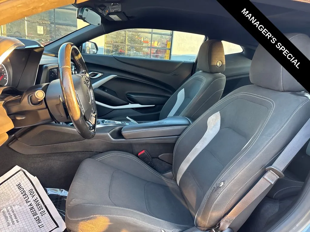 2021 Chevrolet Camaro 1LS - Photo 12