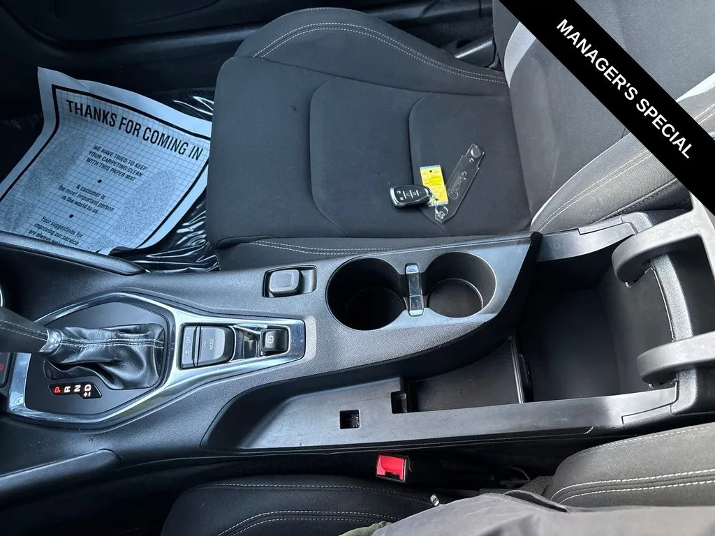 2021 Chevrolet Camaro 1LS - Photo 25