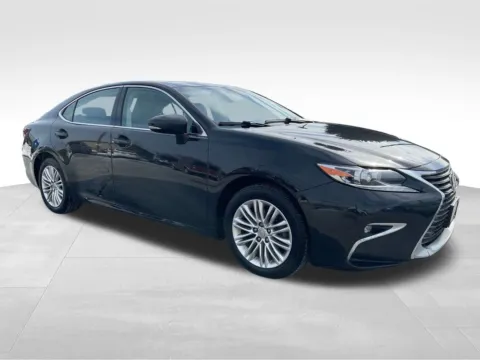 Photos of 2017 Lexus ES 350 for sale in Berlin, NJ at Bridge Auto Group