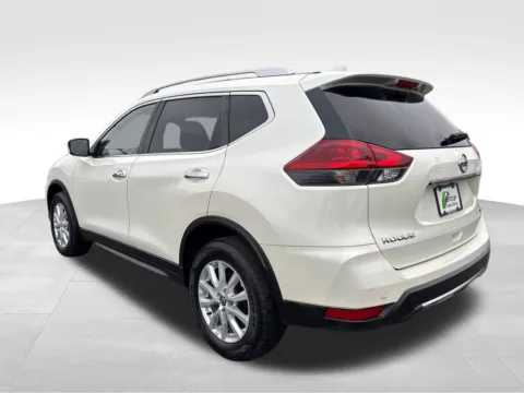 More photos of 2019 Nissan Rogue SV at Bridge Auto Group, NJ