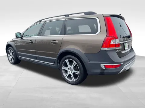 More photos of 2015 Volvo XC70 T6 Premier Plus at Bridge Auto Group, NJ