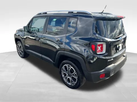 More photos of 2016 Jeep Renegade Limited at Bridge Auto Group, NJ