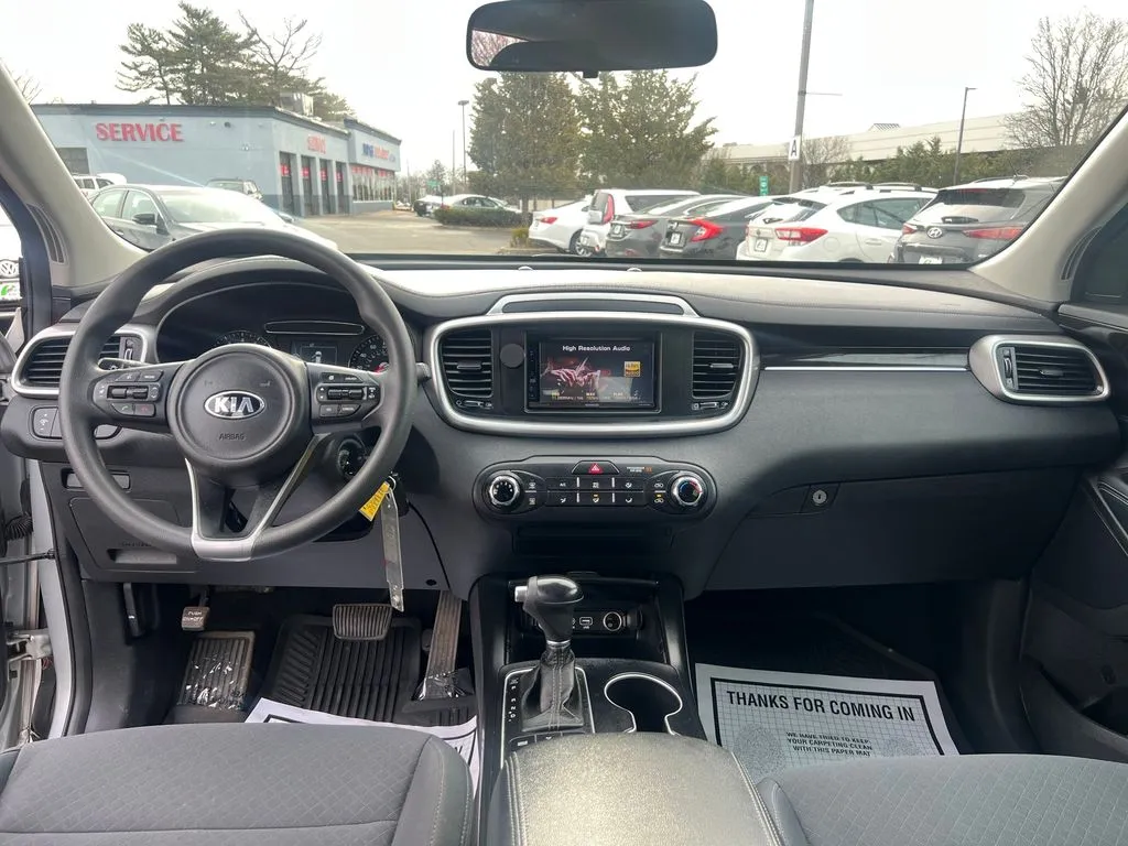 2017 Kia Sorento LX - Photo 17