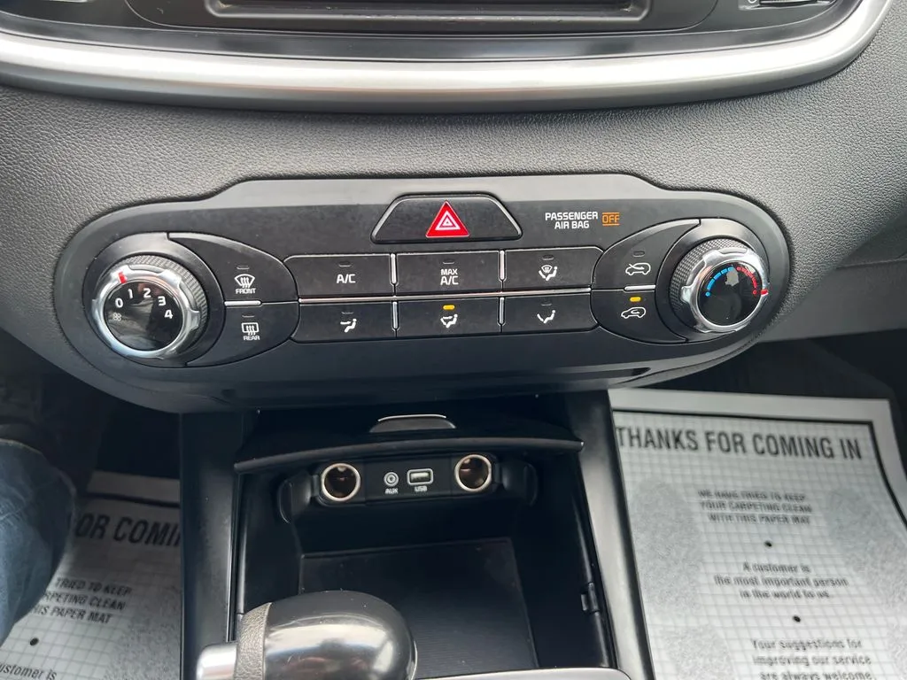 2017 Kia Sorento LX - Photo 21
