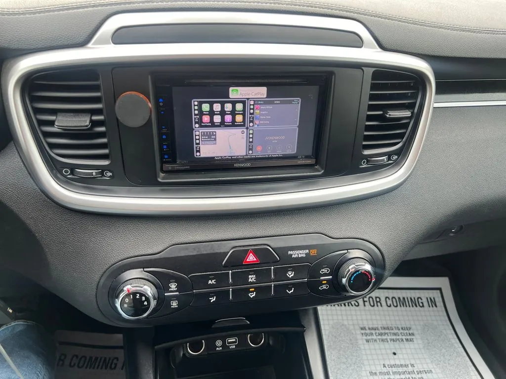 2017 Kia Sorento LX - Photo 20