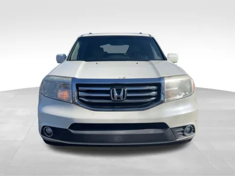 Photos of 2013 Honda Pilot Touring for sale in Berlin, NJ at Bridge Auto Group