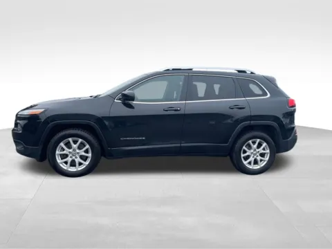 More photos of 2015 Jeep Cherokee Latitude at Bridge Auto Group, NJ