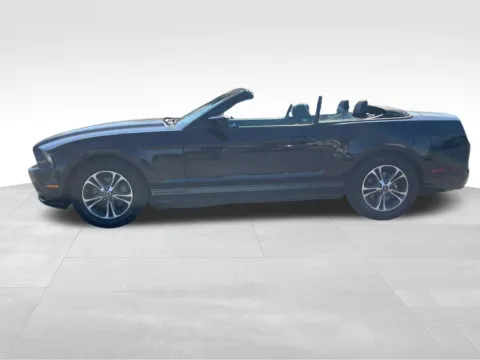 More photos of 2014 Ford Mustang V6 Premium at Bridge Auto Group, NJ