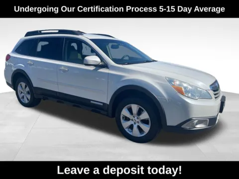White 2012 Subaru Outback 2.5i for sale in Berlin, NJ