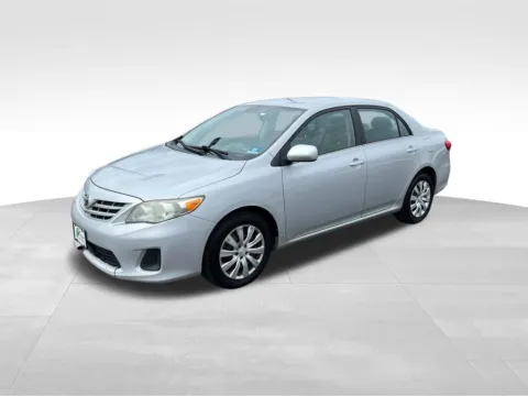 More photos of 2013 Toyota Corolla LE at Bridge Auto Group, NJ