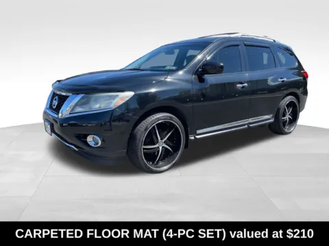 More photos of 2015 Nissan Pathfinder Platinum at Bridge Auto Group, NJ