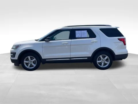 More photos of 2016 Ford Explorer XLT at Bridge Auto Group, NJ