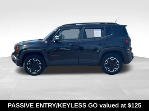 More photos of 2016 Jeep Renegade Trailhawk at Bridge Auto Group, NJ