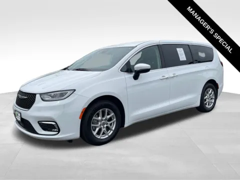 Another view of 2023 Chrysler Pacifica Touring L for sale in Berlin, NJ at Bridge Auto Group