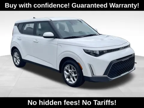White 2023 Kia Soul LX for sale in Berlin, NJ