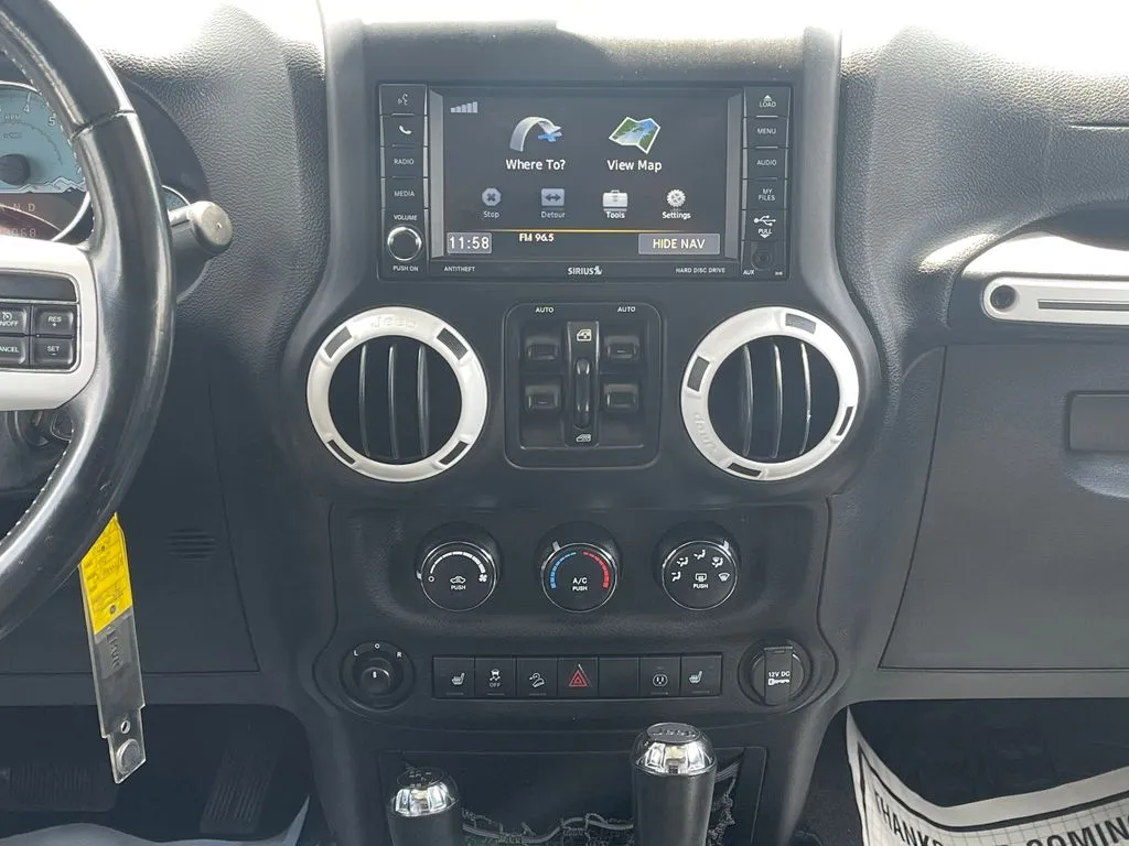 2014 Jeep Wrangler Unlimited Sahara - Photo 27