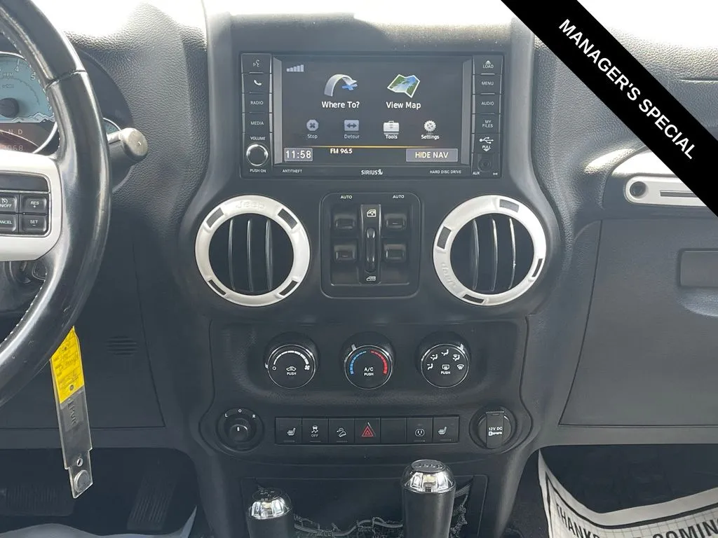 2014 Jeep Wrangler Unlimited Sahara - Photo 25