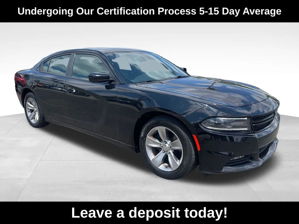 2016 Dodge Charger SXT's photo