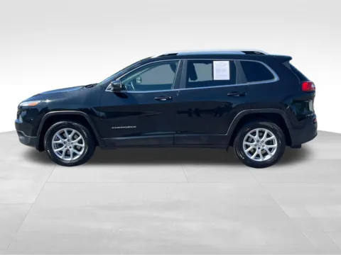 More photos of 2018 Jeep Cherokee Latitude Plus at Bridge Auto Group, NJ