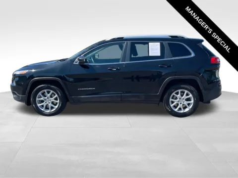 More photos of 2018 Jeep Cherokee Latitude Plus at Bridge Auto Group, NJ