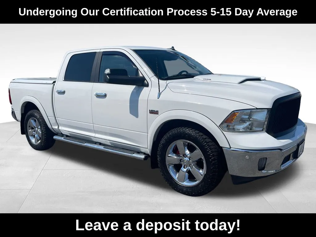 2017 RAM 1500 Big Horn 4x4 Crew Cab 5'7's photo