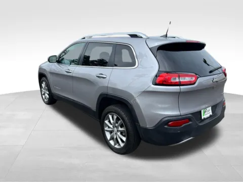 More photos of 2018 Jeep Cherokee Limited at Bridge Auto Group, NJ