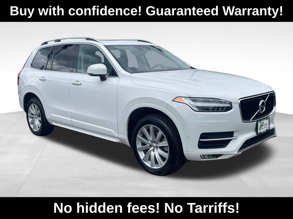 2018 Volvo XC90 T6 AWD Momentum's photo