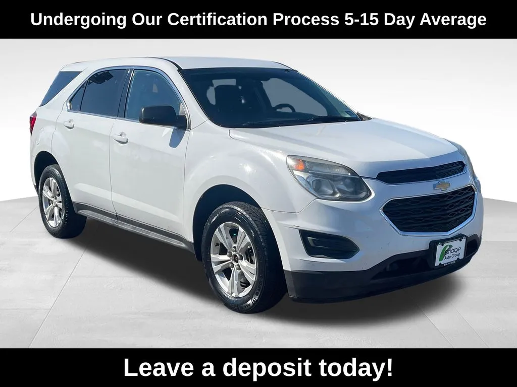 2017 Chevrolet Equinox LS's photo