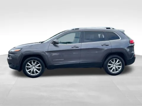 More photos of 2018 Jeep Cherokee Limited at Bridge Auto Group, NJ