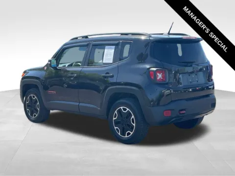 More photos of 2016 Jeep Renegade Trailhawk at Bridge Auto Group, NJ