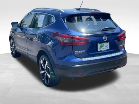 More photos of 2022 Nissan Rogue Sport SL at Bridge Auto Group, NJ