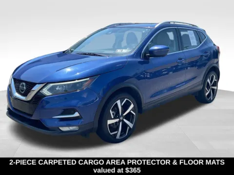 More photos of 2022 Nissan Rogue Sport SL at Bridge Auto Group, NJ