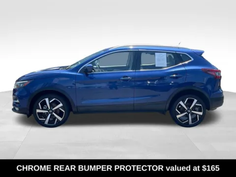 More photos of 2022 Nissan Rogue Sport SL at Bridge Auto Group, NJ