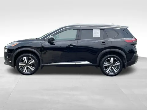 More photos of 2023 Nissan Rogue SL at Bridge Auto Group, NJ