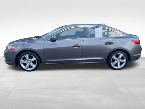 More photos of 2013 Acura ILX 2.0L at Bridge Auto Group, NJ