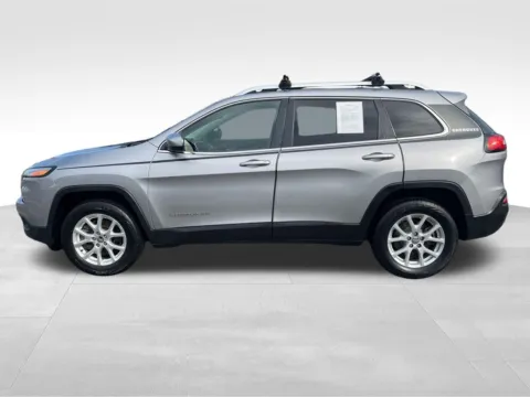 More photos of 2014 Jeep Cherokee Latitude at Bridge Auto Group, NJ